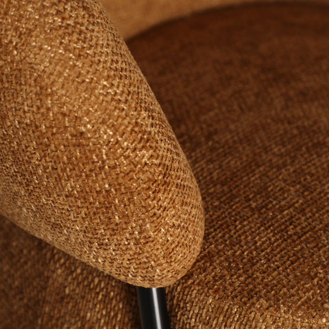 Sillón Tapizado en Poliéster Suave Mostaza SOUVENS