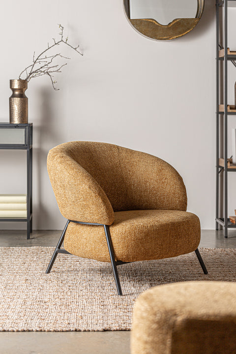 Sillón Tapizado en Poliéster Suave Mostaza SOUVENS