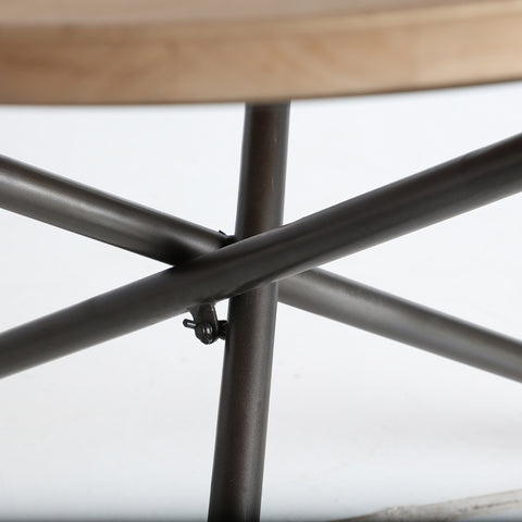 Mesa de Comedor con Madera de Abeto y Hierro TIRKANE