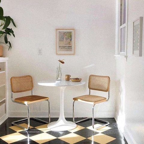 Mesa de Comedor con Base Metálica TULIP