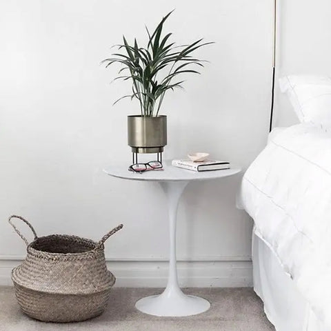 Mesa de Comedor con Base Metálica TULIP