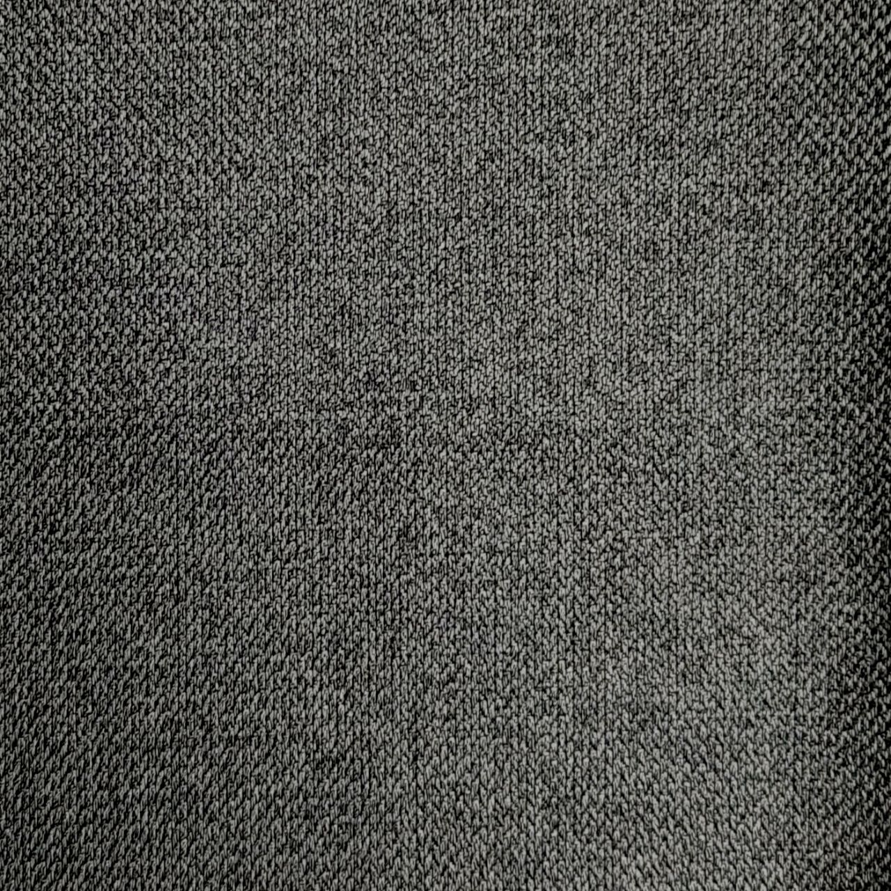 Gris Oscuro