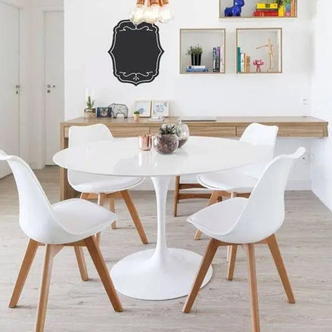 Mesa de Comedor con Base Metálica TULIP - Grande