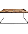 Mesa auxiliar Mornans en madera de roble y acero con almacenamiento integrado y diseño moderno y funcional.