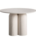 Mesa de comedor Inha en madera de mango, diseño rústico y acogedor para hasta 5 comensales, ideal para cenas íntimas y reuniones familiares.