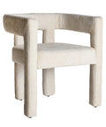 Silla tapizada en poliéster beige de alta calidad, con diseño moderno y ergonómico ideal para cualquier espacio.